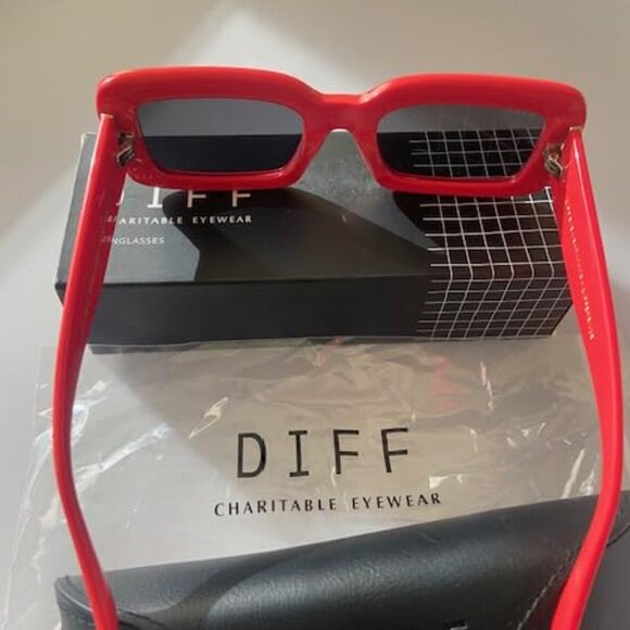 New in Box DIFF Eyewear Sunglasses main image 4